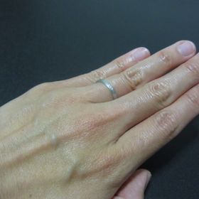 【TAKE-UP(テイクアップ)の口コミ】 リングがマッドタイプで長く使っても劣化が目立たないことと、ダイヤが３…