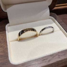 【TANZO.(鍛造指輪)の口コミ】 鍛造製法で丈夫なつくりが一番のおすすめです。職人さん手打ちのミル打ち…