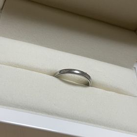 【Pulito(プリート)の口コミ】 シンプルなデザインで流行り廃りが無く、日常生活に馴染みやすい。裏にオ…