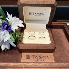 【TANZO.(鍛造指輪)の口コミ】 鍛造製法のため丈夫なところが魅力的でした。
お互い飽き性のため、できる…