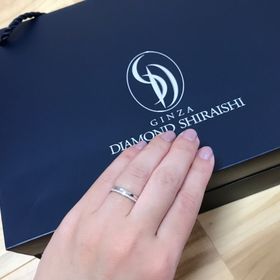 【銀座ダイヤモンドシライシの口コミ】 特にブランドにこだわりはなく、ネットでデザイン探しから始めました。な…