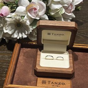 【TANZO.(鍛造指輪)の口コミ】 ホームページで見たまんまの指輪で大感激いたしました。
私達は、TANZO1店…