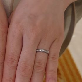 【ブルガリ(BVLGARI)の口コミ】 他ブランドや人と被らないフルエタニティが欲しかったので、そのイメージ…