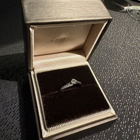 【アイプリモ(I-PRIMO)の口コミ】 結婚指輪は流行り廃りにあまり左右されず、シンプルなデザインである一方…