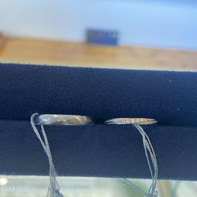 【Love Bond(ラブボンド)の口コミ】 他と被らないデザインで素敵でした。
私自身がピンクゴールドが好きなので…