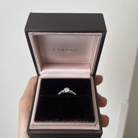 【アイプリモ(I-PRIMO)の口コミ】 オリオンの婚約指輪はシンプルながら、洗練されたデザインで着けるたび心…