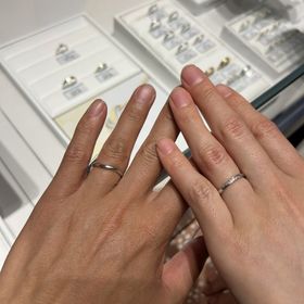 【銀座ダイヤモンドシライシの口コミ】 シンプルでありながら、とてもゴージャスで、とても気に入っています！私…