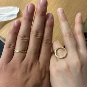 【ラザール ダイヤモンド(LAZARE DIAMOND)の口コミ】 金色の感じが素敵でとっても良かった。
特にただの金色じゃなくてデザイン…