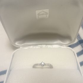 【TAKE-UP(テイクアップ)】の口コミ 一番の決め手はデザインのかわいさです。細くて華奢なリングがほしかったの...