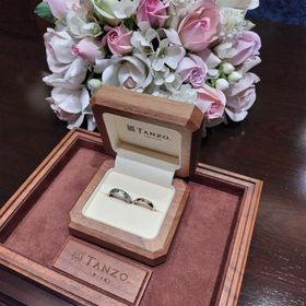 【TANZO.(鍛造指輪)の口コミ】 店舗によって違うかもしれませんが、カタログ写真が豊富なのでデザインの…