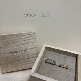 【YUKA HOJO(ユカホウジョウ)の口コミ】 ゴールドを基調に、1つ1つ手作りで製作されているところがおすすめです。…