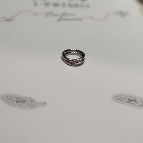 【アイプリモ(I-PRIMO)の口コミ】 男性の指輪もツートンカラーで、プラチナもツヤありとツヤ消し加工の2つが…