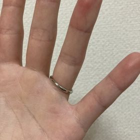 【銀座ダイヤモンドシライシの口コミ】 とても光沢もありリングもしっかりしている。
元々、シンプルなデザインが…