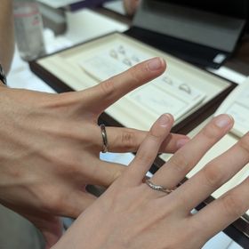 【俄(にわか)の口コミ】 ダイヤモンドのきらめきが強く、数粒のダイヤモンドでも存在感があって豪…