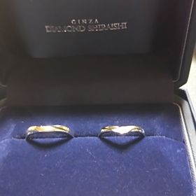 【銀座ダイヤモンドシライシの口コミ】 指が綺麗に見えるデザインで、自分の指に馴染んで、着け心地がいいのと、…