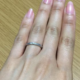 【AbHeri(アベリ)】の口コミ もともとは結婚指輪としてペアのリングのものでしたが、シンプルで上品なデ...