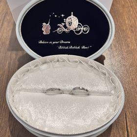 【Disney Cinderella(ディズニー シンデレラ)の口コミ】 ブルーダイヤモンドがとても可愛く、キラキラしていてゴージャス感もあり…