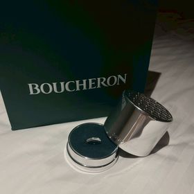 【ブシュロン(BOUCHERON)】の口コミ 婚約指輪をブシュロンのキャトルに決めて本当に良かったです！最初は王道の...