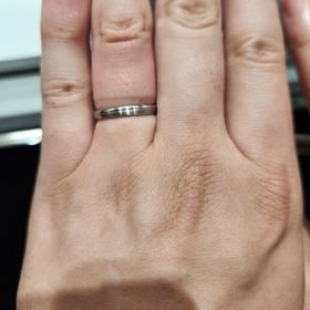 【アイプリモ(I-PRIMO)の口コミ】 シンプル過ぎず普段着にも合いそう指輪を探していました。来店し、接客を…