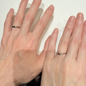 【アイプリモ(I-PRIMO)の口コミ】 私達の指にあったもので、希望のV型のデザイン。シンプルでどんなコーディ…