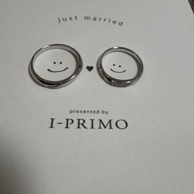 【アイプリモ(I-PRIMO)の口コミ】 ペアで同じ指輪を探していて、デザインがシンプルすぎずに好みだったため…