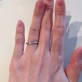 【Katamu(カタム)の口コミ】 様々なブランドさんの指輪を試着しましたが、katamuさんの指輪を試着する…