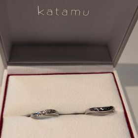【Katamu(カタム)】の口コミ シンプルでだけど繊細な所もあってお互いに気に入って決めました！
つけ心...
