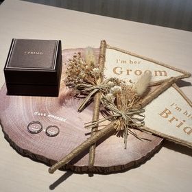 【アイプリモ(I-PRIMO)の口コミ】 ウェーブのあるデザインのため、指が長く見えます。また、小さなダイヤが5…