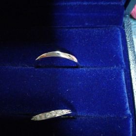 【HOSHI no SUNA 星の砂(ほしのすな)の口コミ】 男性・ジュノー、女性・アリア
ペアではありませんが、どちらもシンプルな…