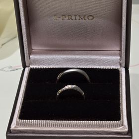 【アイプリモ(I-PRIMO)の口コミ】 女性用はダイヤモンドを5つにし、男性用はマット加工をしました。小さめサ…