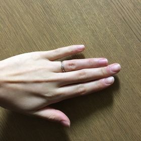 【canal4℃(カナルヨンドシー)の口コミ】 私はシンプルなものが良く
石が大きすぎる指輪は嫌でした。
4℃さんはディ…