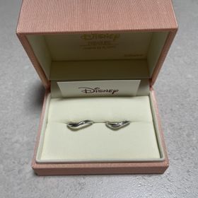 【ケイウノ ブライダル(K.UNO BRIDAL)の口コミ】 お互い指輪の形はウェーブのものが良く、派手すぎずただ個性は少し出した…