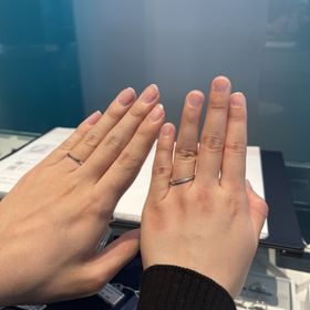 【銀座ダイヤモンドシライシの口コミ】 私自身がパーソナルカラー的にゴールドのアクセサリーが似合うので、ゴー…