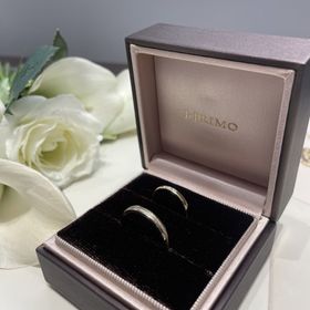 【アイプリモ(I-PRIMO)の口コミ】 男性はプラチナ×ダイヤモンドサテン加工、女性はダイヤ5石のイエロ…