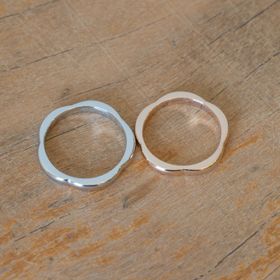 【ジュエリー工房 YAMAMOTO】の口コミ お花の形で可愛いです。
友達に見せるとすごく褒めてもらえました
私はピ...