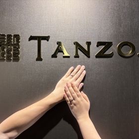 【TANZO.(鍛造指輪)の口コミ】 シンプルなデザインで上品さを感じられる指輪を結婚指輪にしたかったので…