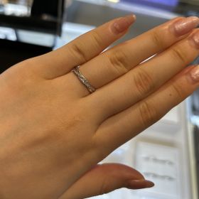 【ヴァンドーム青山(VENDOME AOYAMA)の口コミ】 人と被りにくいデザインでダイヤモンドもたくさんでキラキラしていること…