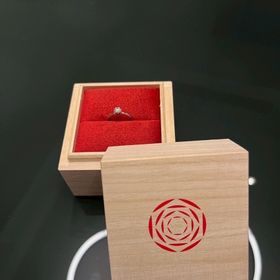 【出雲結(いずもゆい)の口コミ】 まずデザインに一目惚れしました。シンプルながらも他店には無いような個…