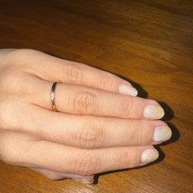 【ケイウノ ブライダル(K.UNO BRIDAL)の口コミ】 デザインはプラチナとゴールド両方を楽しむことができます。
また内側には…