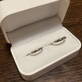 【Miss Platinum】の口コミ ずっと使うものなので、変色しづらく純度の高いプラチナの指輪にしました。...