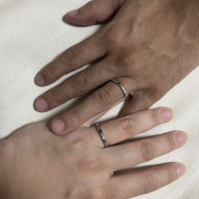 【CRAFY(クラフィ)の口コミ】 元々はリボンの形のデザインでした。
デザインとして主人が気に入り、形と…