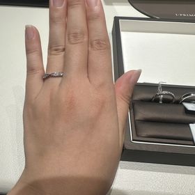 【アイプリモ(I-PRIMO)の口コミ】 ハーフエタニティ＆リボン型の指輪を探していて、アイプリモさんに辿り着…