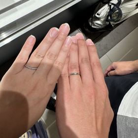 【俄(にわか)の口コミ】 ダイヤが多いものが欲しかったので、睡蓮を選びました。ダイヤの留め方に…