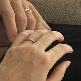 【俄(にわか)の口コミ】 常に着用することを前提に、デザインはシンプルなものを探していました。
…