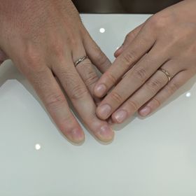 【俄(にわか)の口コミ】 あまりに派手なものは好まないため、シンプルなものをえらびました。
ダイ…