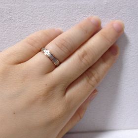 【nocur(ノクル)の口コミ】 シンプルでありながら他人と被らない個性的な指輪を探していました。

ゴ…