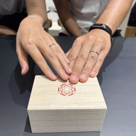 【出雲結(いずもゆい)の口コミ】 指輪のデザインはシンプルで日常づかいがとてもしやすいと思います。普段…