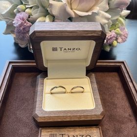 【TANZO.(鍛造指輪)の口コミ】 お揃いでミル打ちと、入れたかったダイヤも入れられて大変可愛く仕上がり…