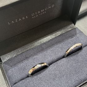 【ラザール ダイヤモンド(LAZARE DIAMOND)の口コミ】 ダイヤの輝きが非常に美しい。石数はあまり多くないが、それでも十分光っ…