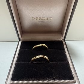 【アイプリモ(I-PRIMO)の口コミ】 ただの指輪のデザインじゃなく、男性の方はいぶし加工といぶし加工無しで…